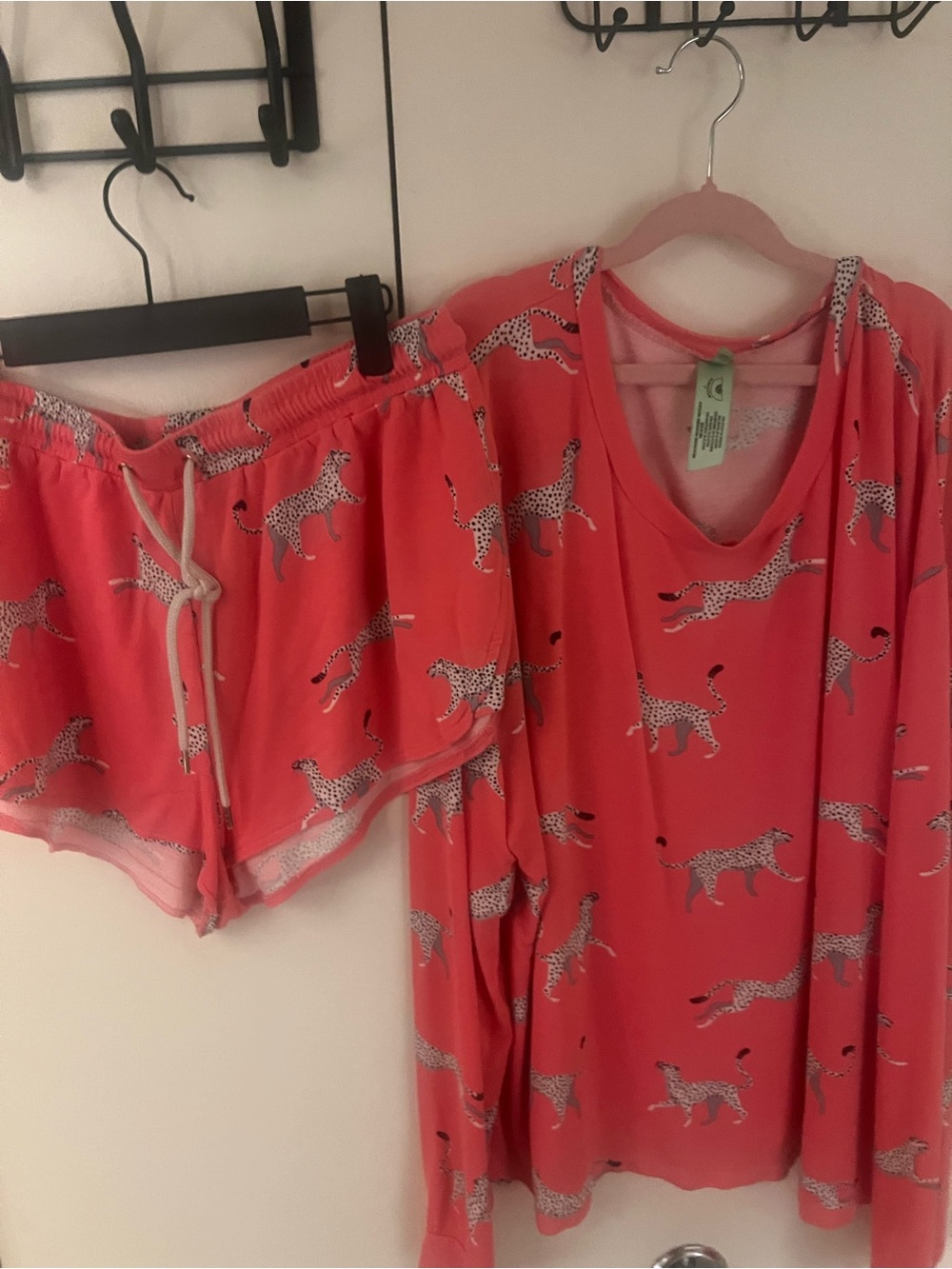 PJ salvage Women's Coral Cheetah-Print Sleep Set - Top & Shorts XL